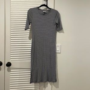 GAP Women’s Midi Short-Sleeve Dress. Navy with White Stripe. Small.